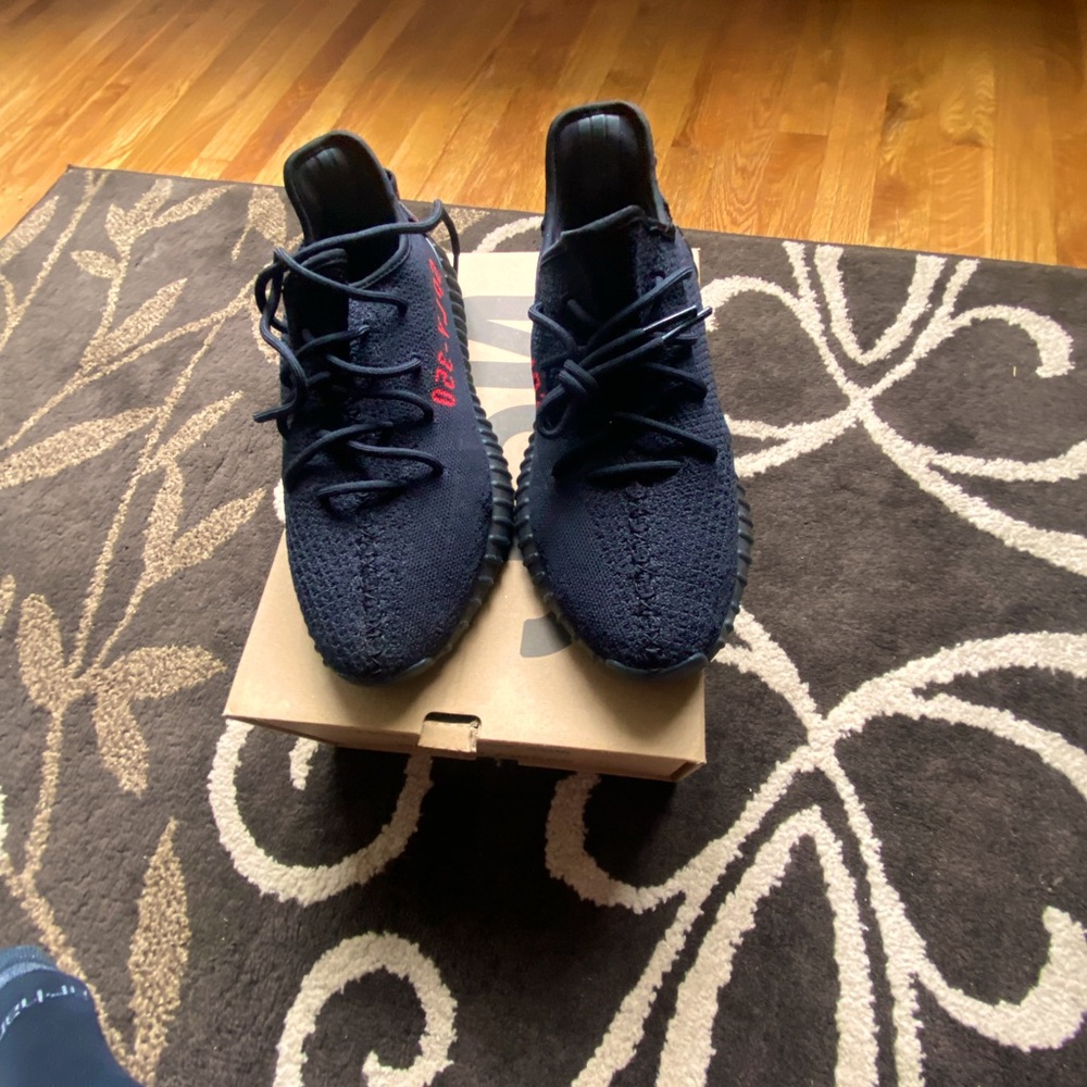Yeezy boost 350 bred
